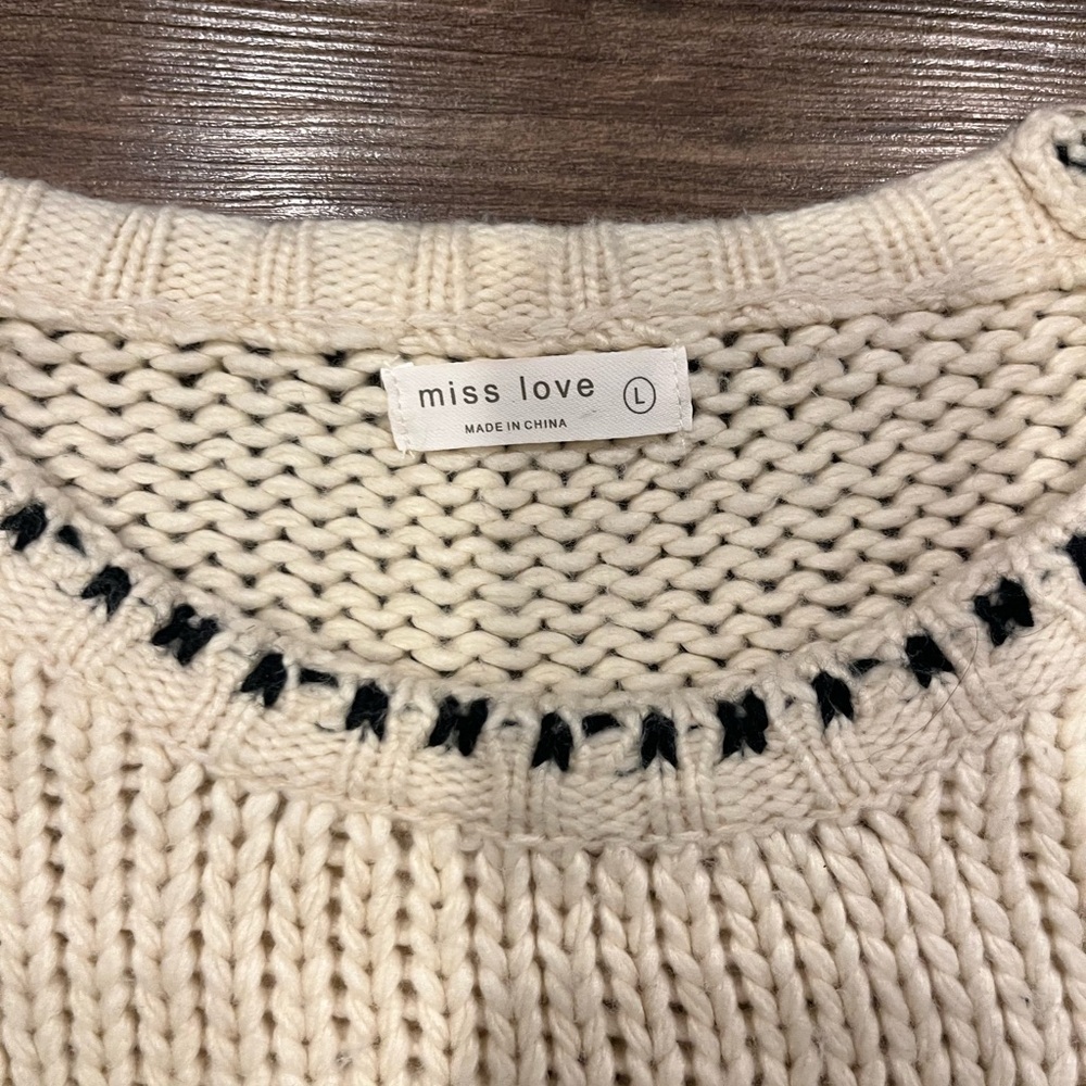 Cream and Black Crew Neck Sweater with Decorative Pattern - Picture 2 of 3